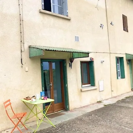 Holiday home “havre De Paix, Piscine : Evasion A La Campagne” Aigre